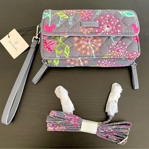 New With Tags Vera Bradley RFID All In One Crossbody with Disney Pattern